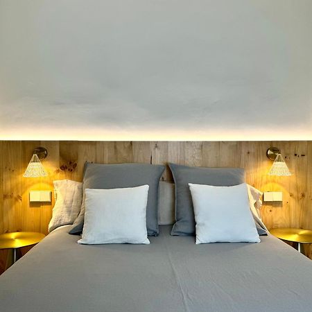 Apartmán Acogedor Atico Con Piscina Y Vistas Al Mar Roses Exteriér fotografie